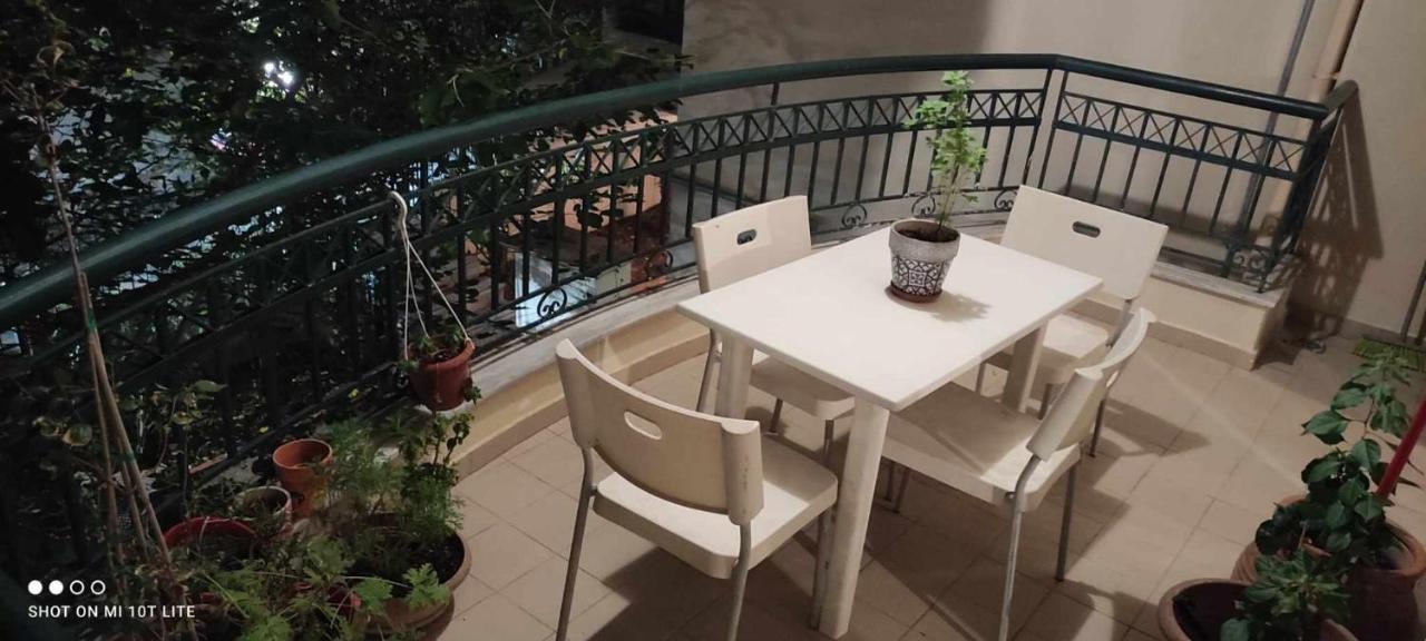 Pylaia Comfortable Apartment 2 Thessaloniki Exterior photo